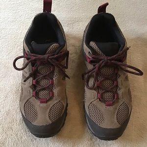 Merrell Womens Yokota 2 Hiking Shoes Size 7 EUC